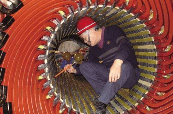 電機(jī)維修中錯誤的操作帶來的危害性——西安泰富西瑪電機(jī)(西安西瑪電機(jī)集團(tuán)股份有限公司)官方網(wǎng)站 電機(jī)維修中錯誤的操作帶來的危害性——西安泰富西瑪電機(jī)(西安西瑪電機(jī)集團(tuán)股份有限公司)官方網(wǎng)站