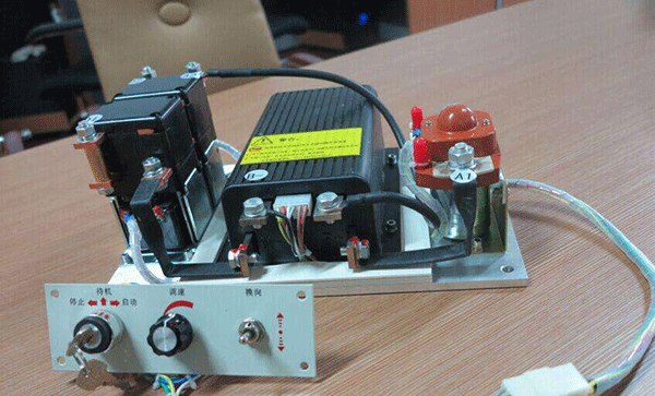 有什么方法可以使直流電機(jī)反轉(zhuǎn)嗎？