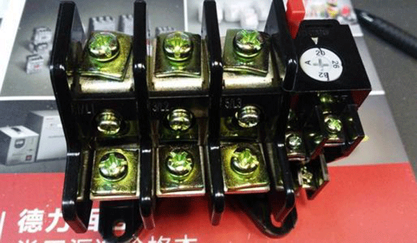 如何正確選擇三相異步電動機(jī)保護(hù)用熱繼電器？